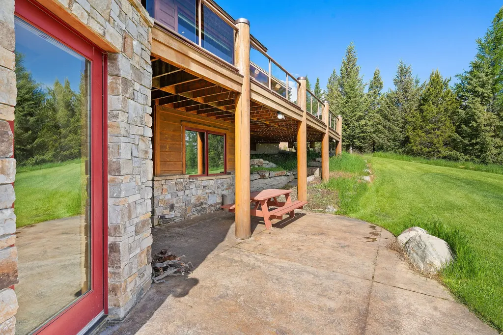 1145 S Mcgregor Lake Road Marion MT 59925