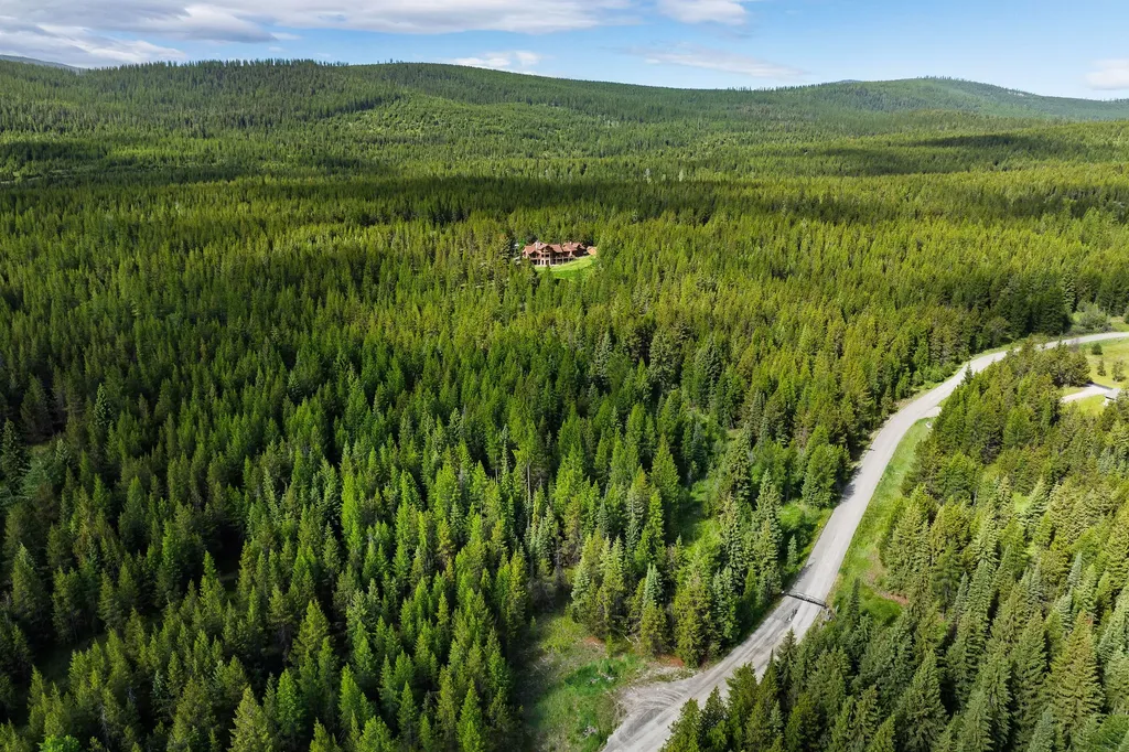 1145 S Mcgregor Lake Road Marion MT 59925