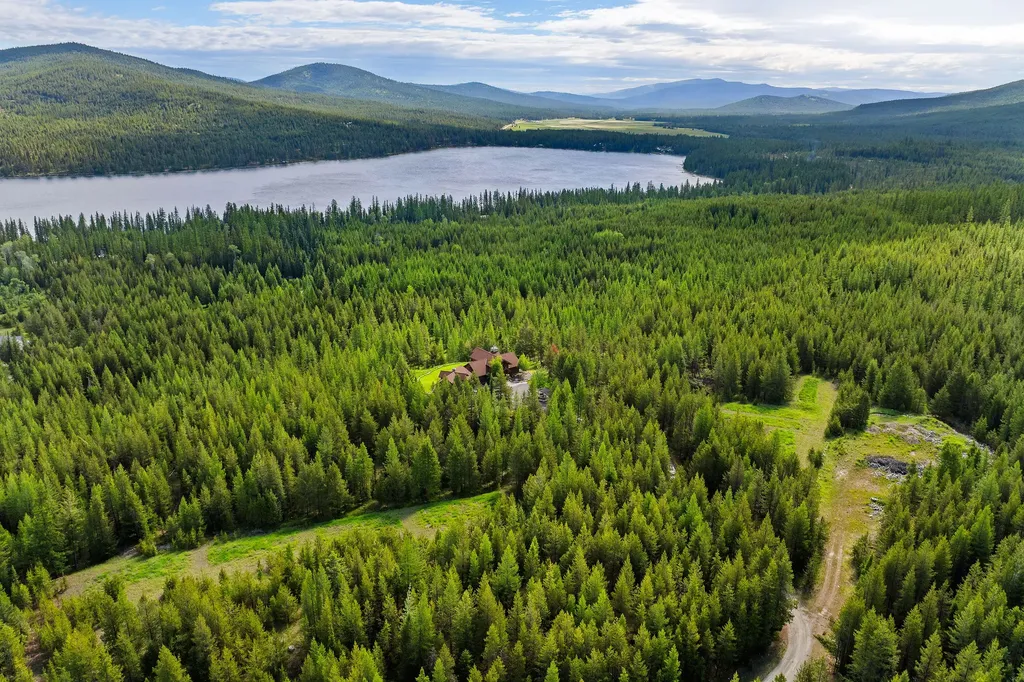 1145 S Mcgregor Lake Road Marion MT 59925