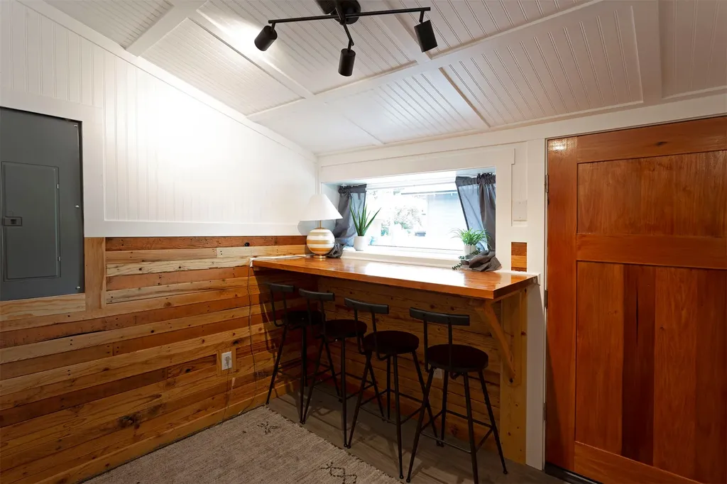 517, 517.5, 525 S 6th Street E Missoula MT 59801