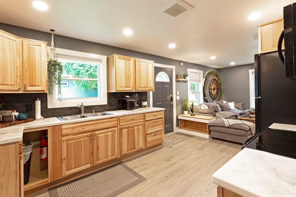 517, 517.5, 525 S 6th Street E Missoula MT 59801