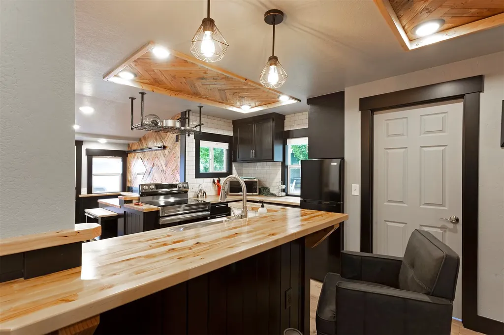 517, 517.5, 525 S 6th Street E Missoula MT 59801