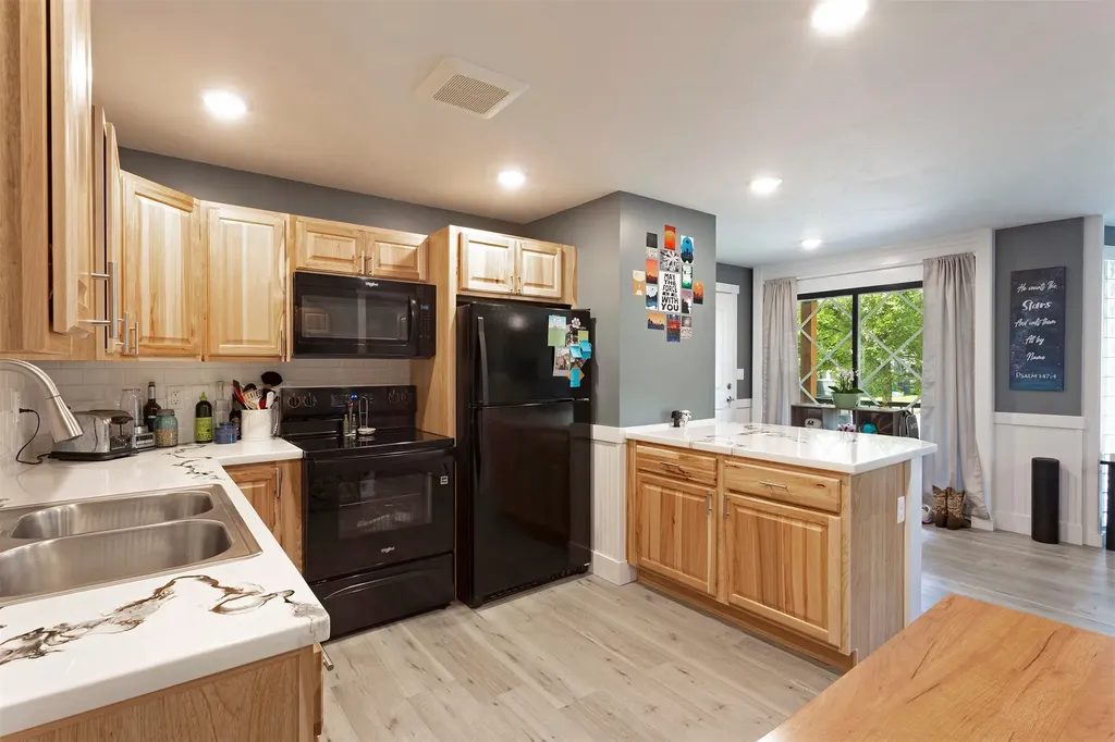 517, 517.5, 525 S 6th Street E Missoula MT 59801