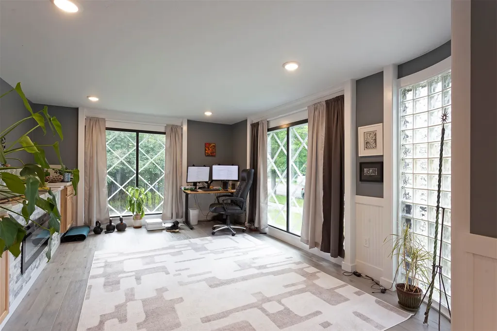 517, 517.5, 525 S 6th Street E Missoula MT 59801