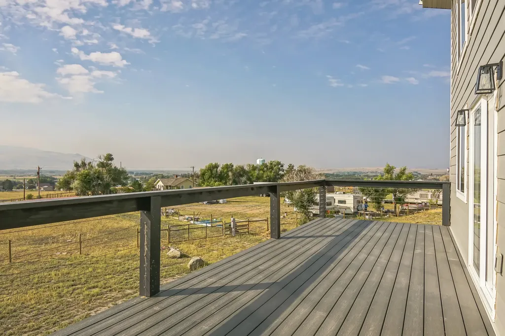 11 Honor Lane Whitehall MT 59759