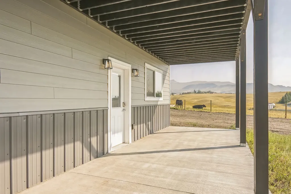 11 Honor Lane Whitehall MT 59759