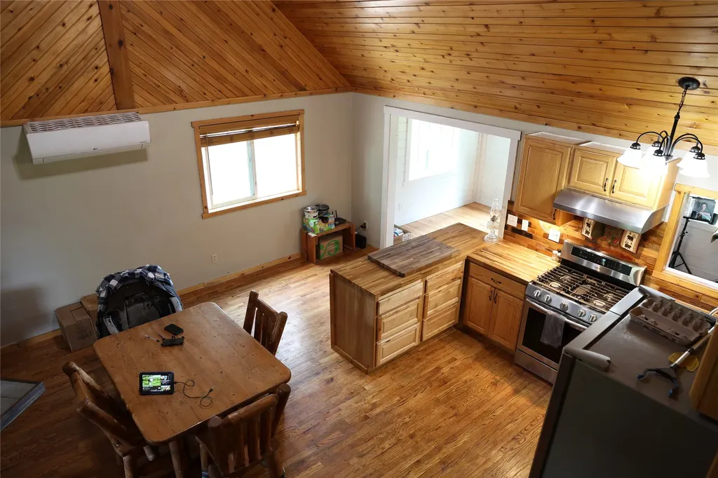 765 Border Lane Rexford MT 59930