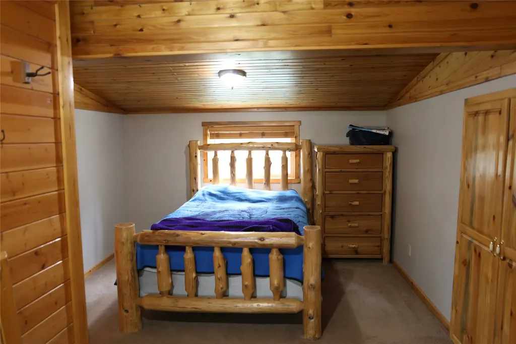 765 Border Lane Rexford MT 59930