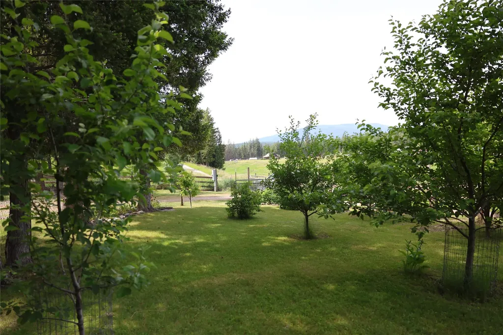 765 Border Lane Rexford MT 59930