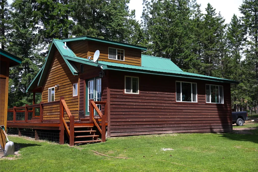 765 Border Lane Rexford MT 59930