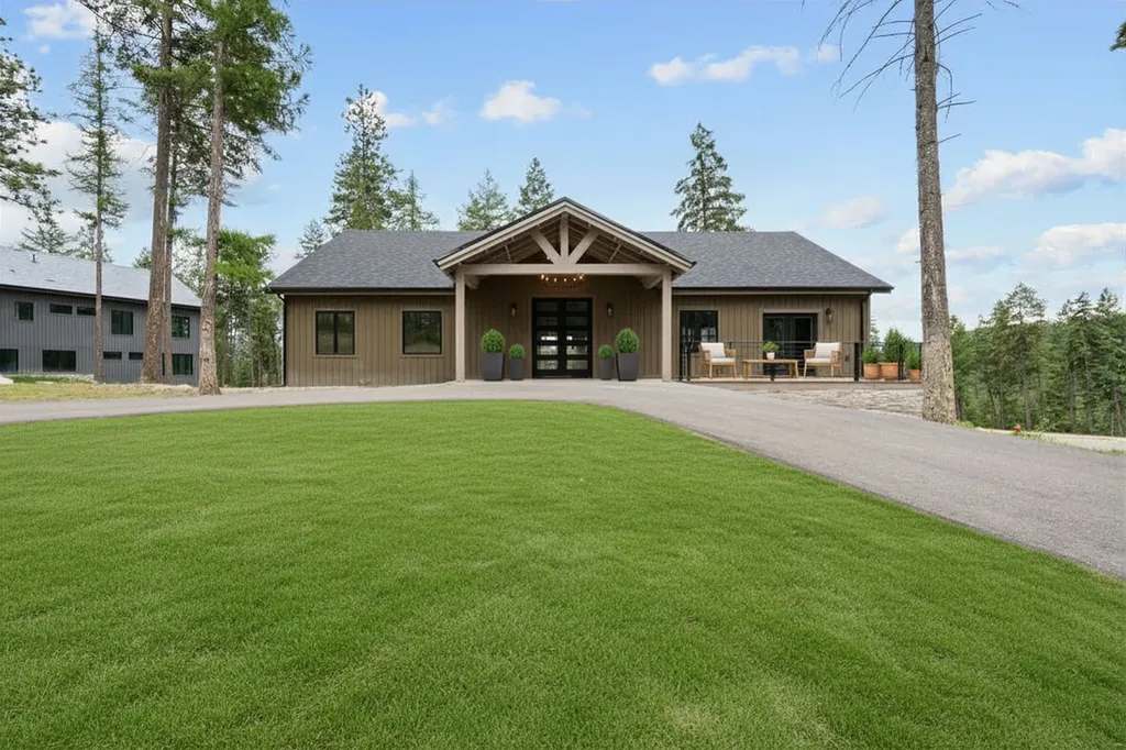166 Blacktail Loop Lakeside MT 59922