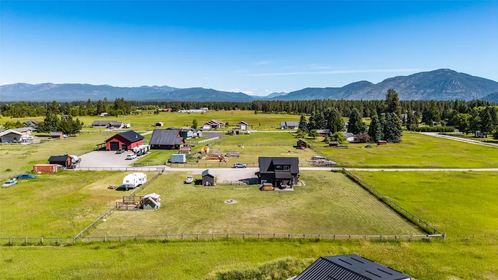 40 Stardust Trail Columbia Falls MT 59912