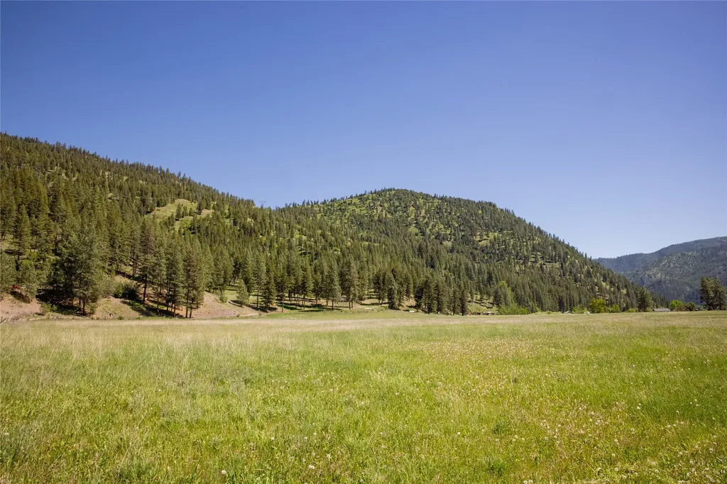 Nhn Highway 10 E Clinton MT 59825
