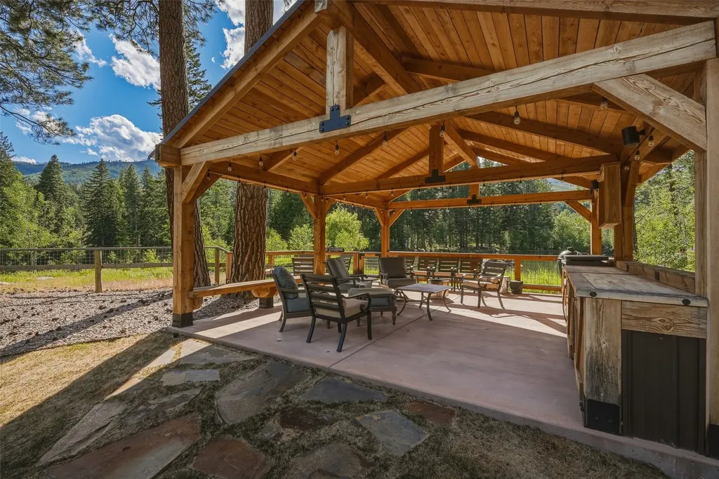 564 Stan Morris Trail Hamilton MT 59840