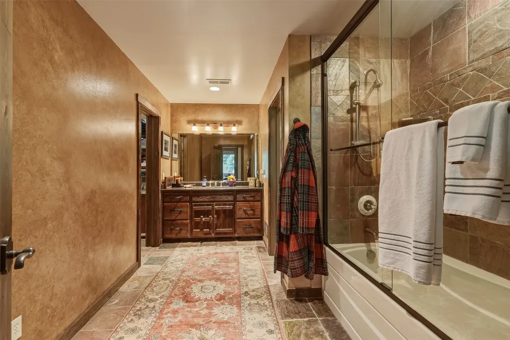 564 Stan Morris Trail Hamilton MT 59840