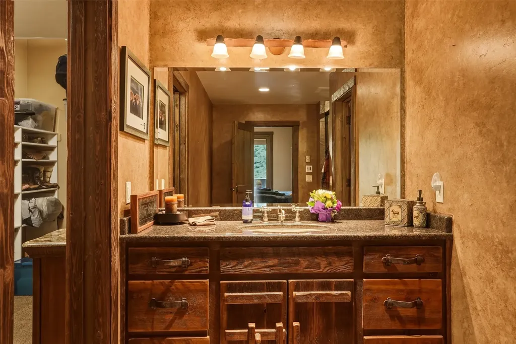 564 Stan Morris Trail Hamilton MT 59840