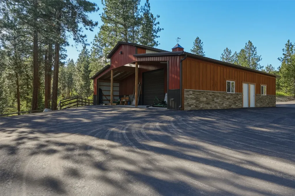 564 Stan Morris Trail Hamilton MT 59840