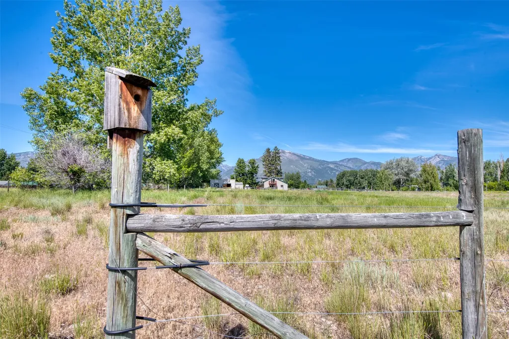 255 Meadowlark Lane Hamilton MT 59840