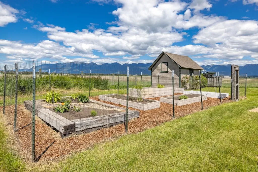 2405 Lower Valley Road Kalispell MT 59901