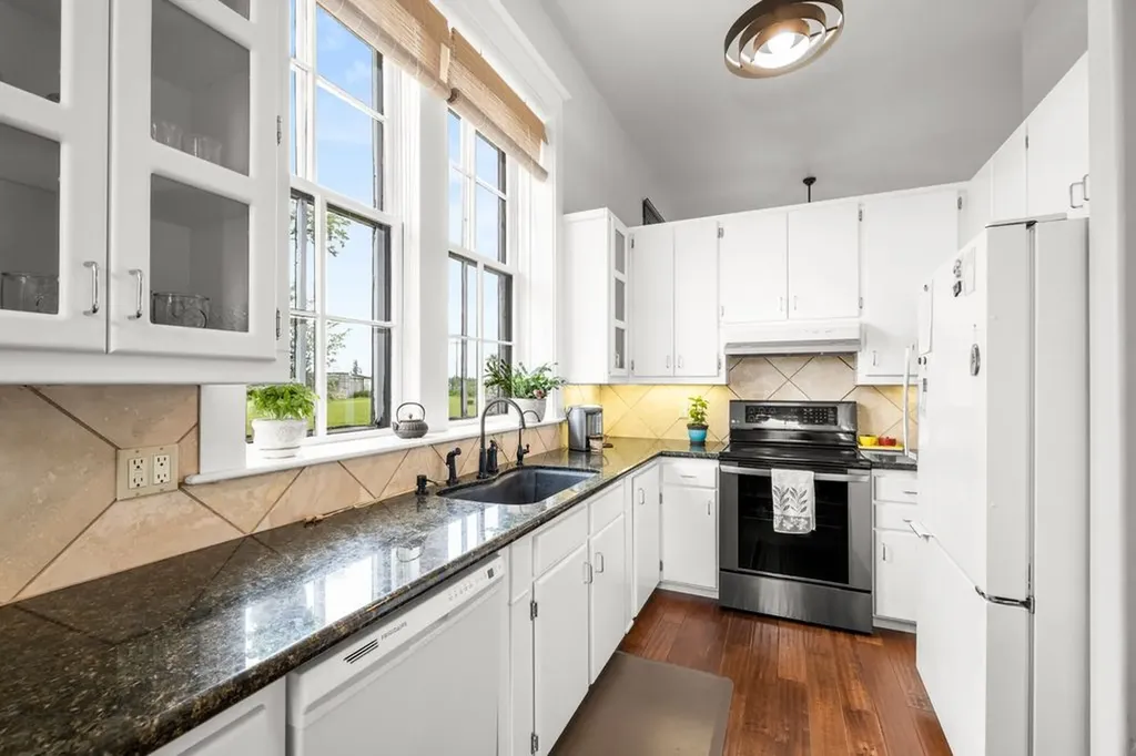 2405 Lower Valley Road Kalispell MT 59901