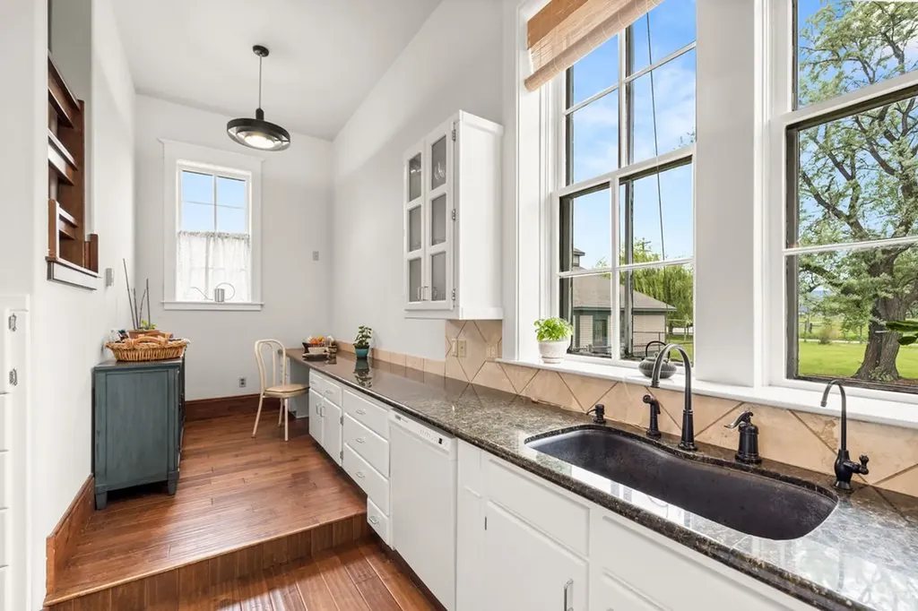 2405 Lower Valley Road Kalispell MT 59901