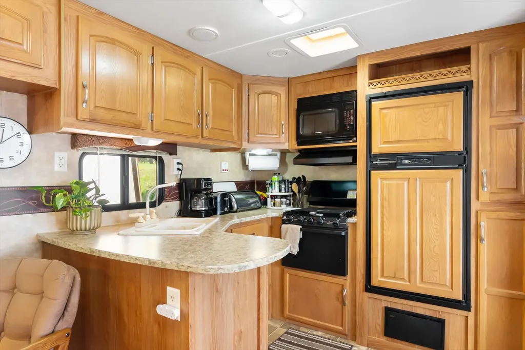 36953 Mt Highway 35 Polson MT 59860