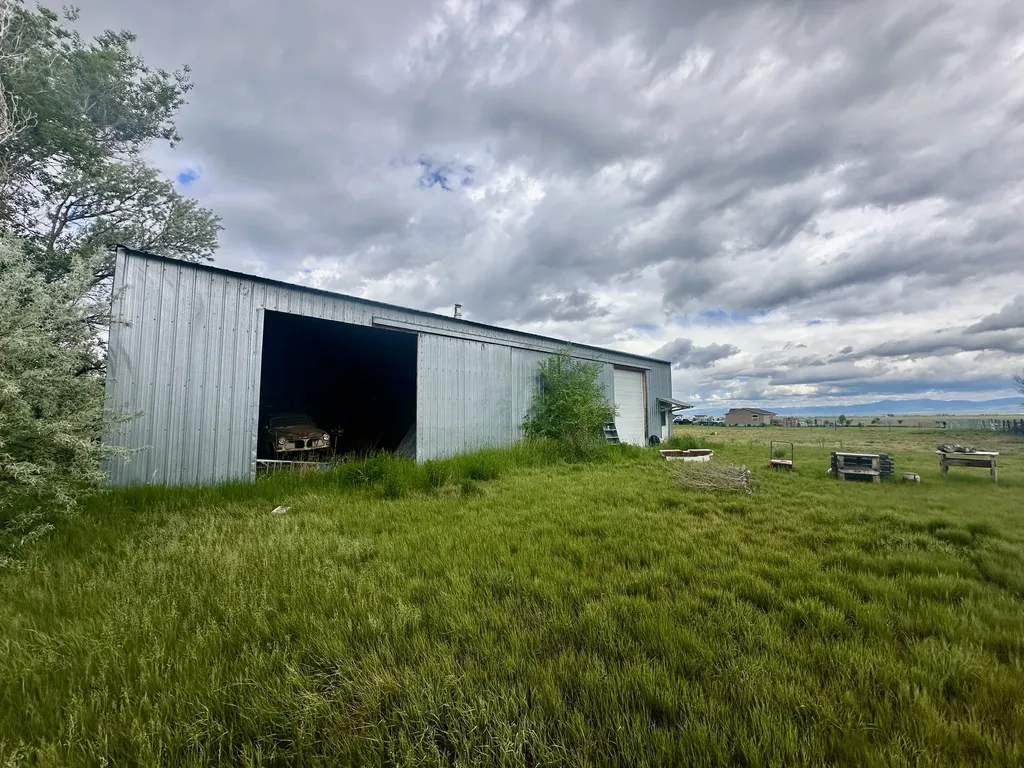 77 Fritsche Lane Townsend MT 59644