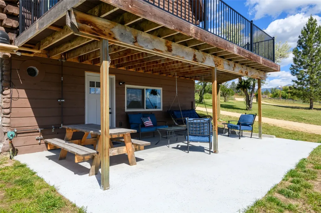 385 Sheafman Creek Road Victor MT 59875