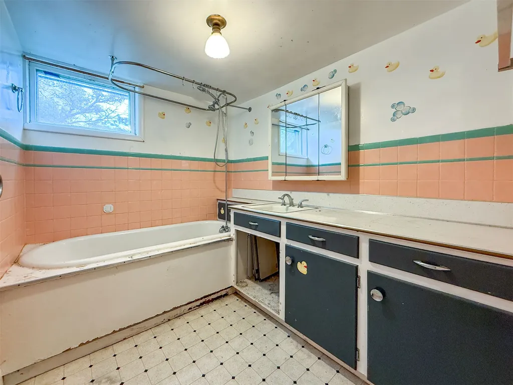 114 22nd Street Black Eagle MT 59414