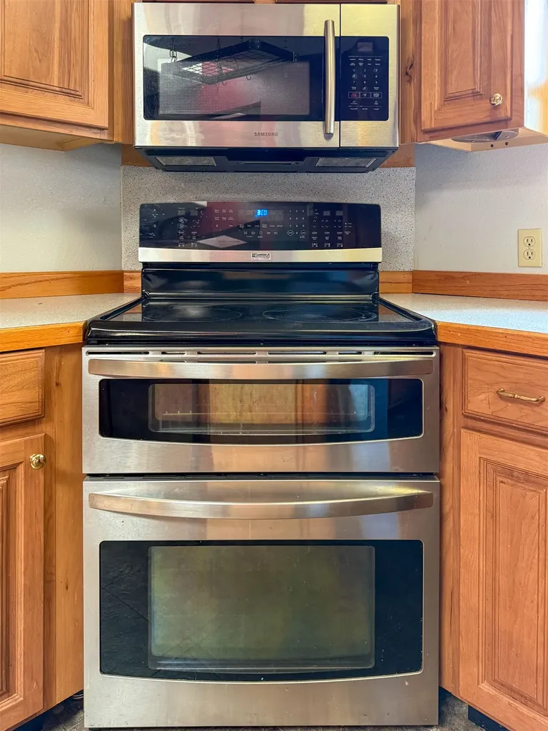 616 2nd Avenue S Fairfield MT 59436
