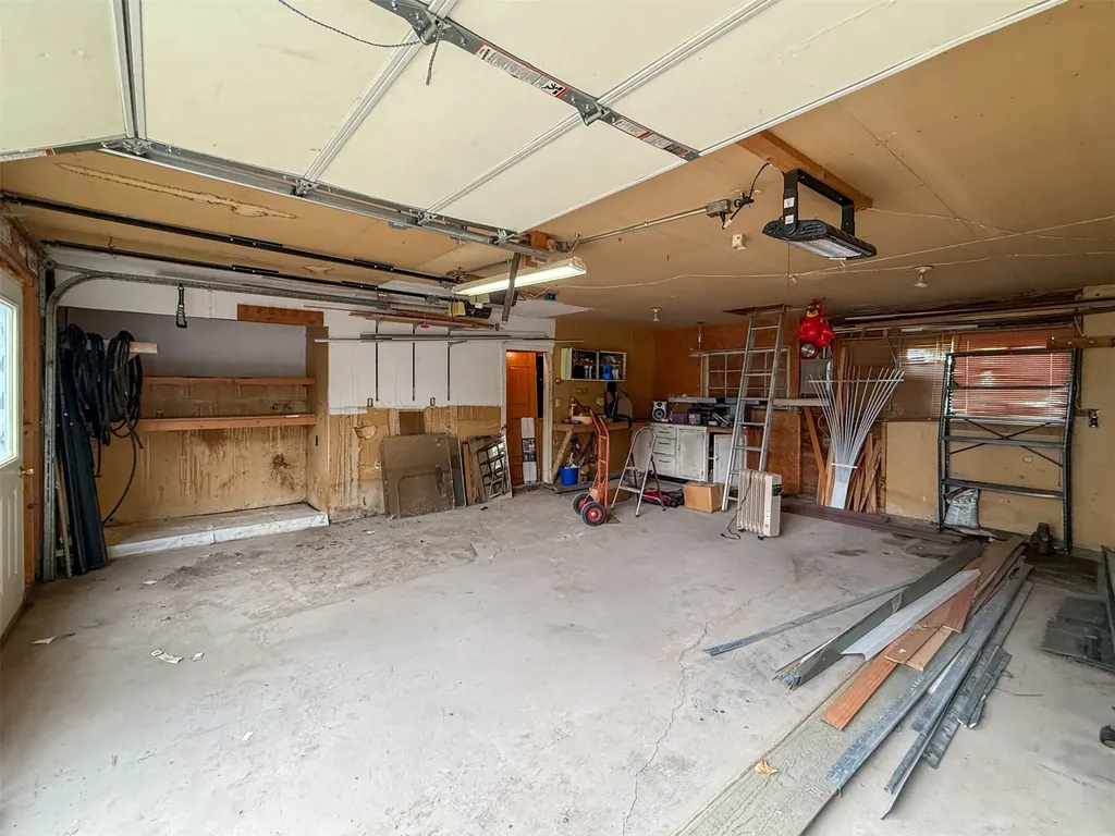 616 2nd Avenue S Fairfield MT 59436