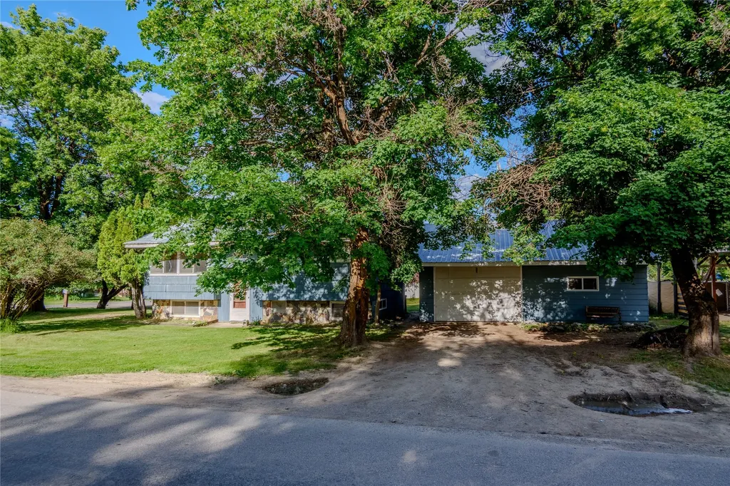 33 Avenue B Libby MT 59923