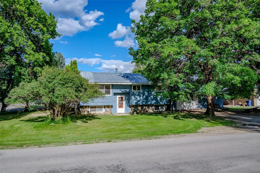 33 Avenue B Libby MT 59923