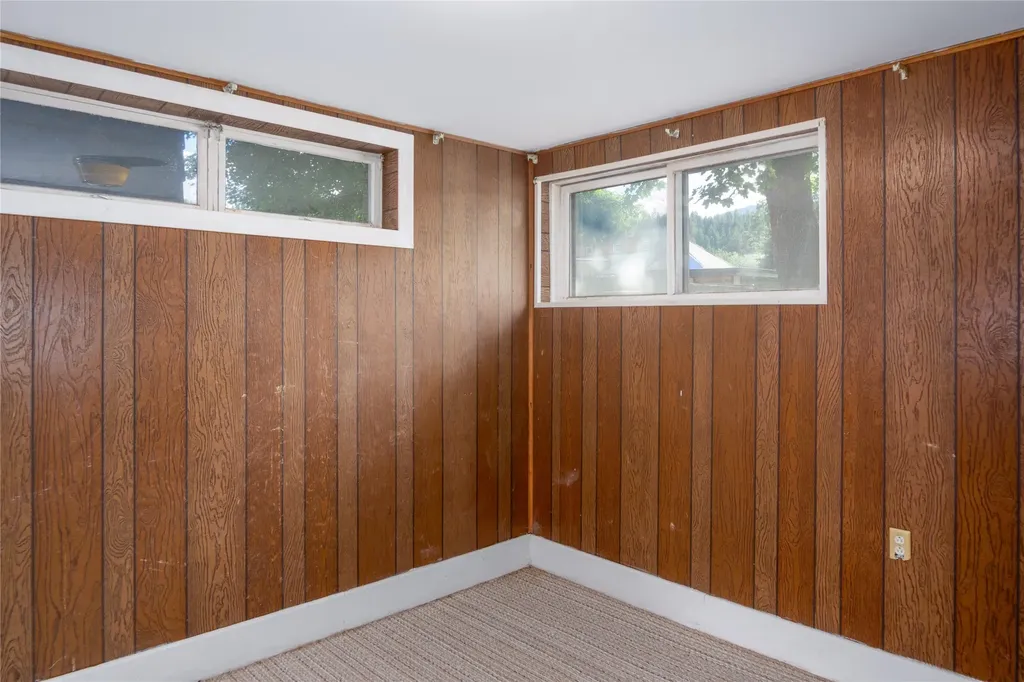 33 Avenue B Libby MT 59923