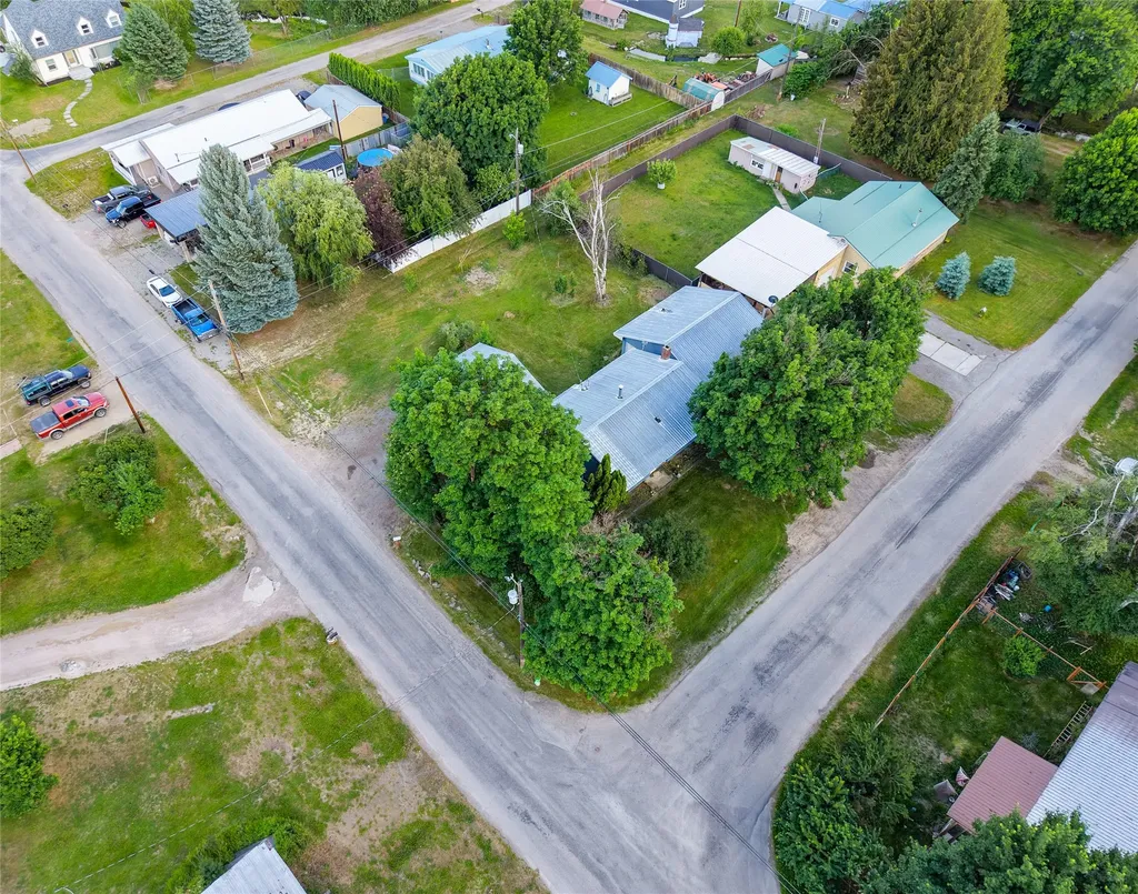 33 Avenue B Libby MT 59923