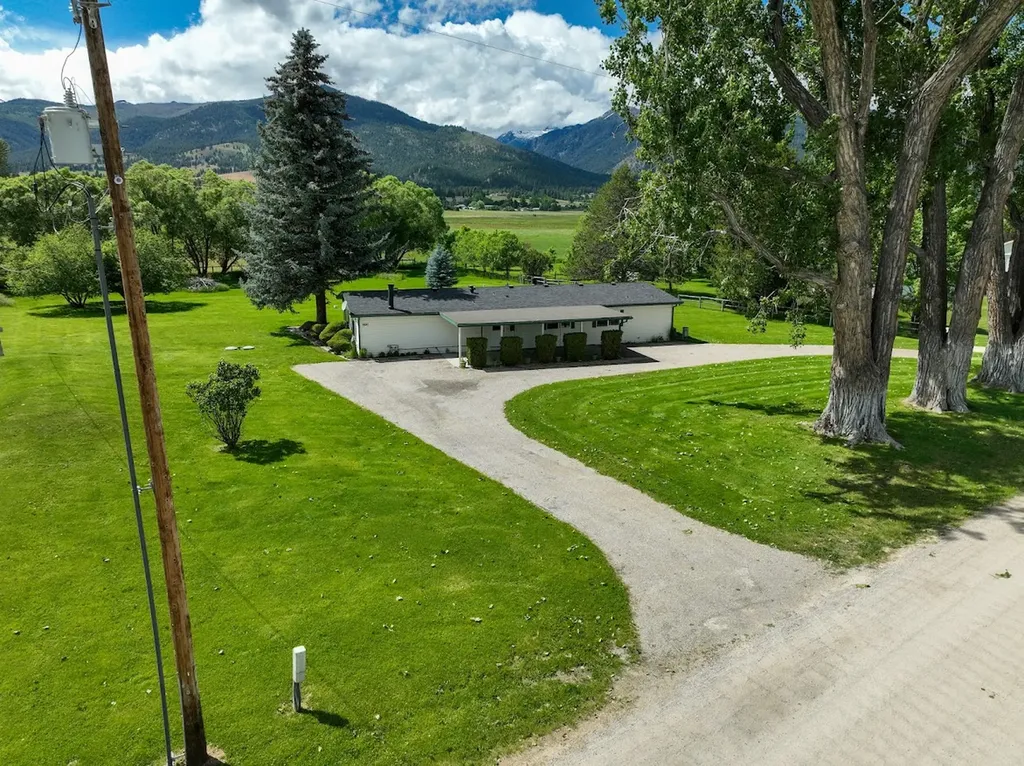 2641 Meridian Road Victor MT 59875