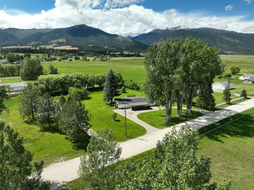 2641 Meridian Road Victor MT 59875