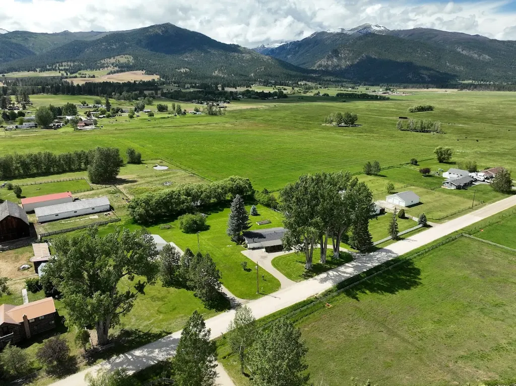 2641 Meridian Road Victor MT 59875