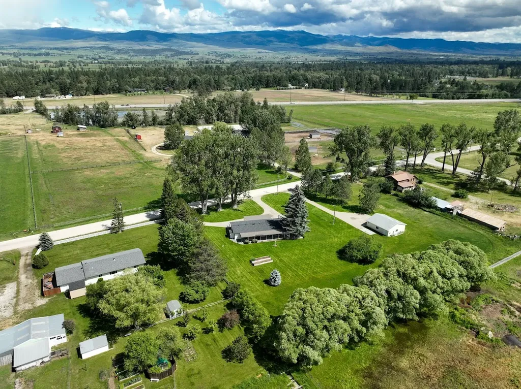 2641 Meridian Road Victor MT 59875