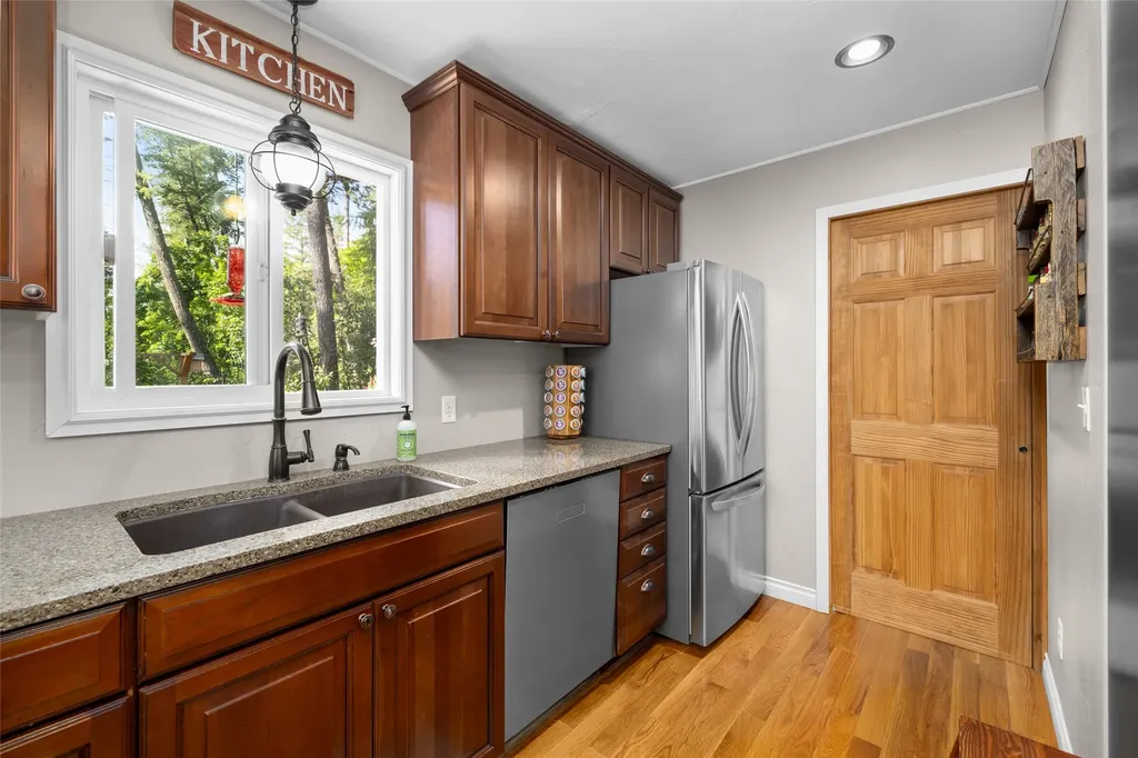 516 Peaceful Drive Bigfork MT 59911