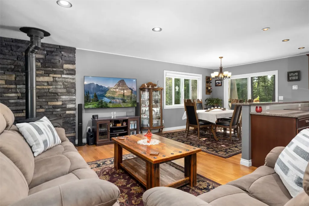 516 Peaceful Drive Bigfork MT 59911
