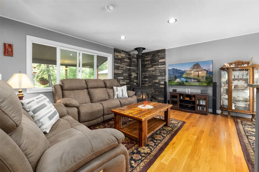516 Peaceful Drive Bigfork MT 59911