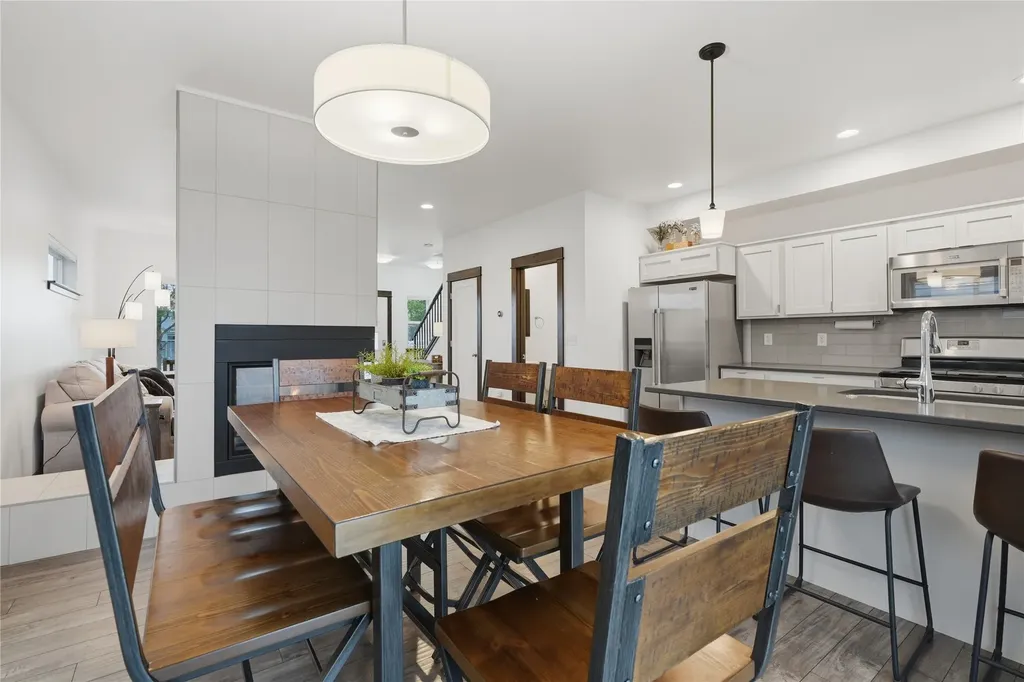 978 Rosa Way Bozeman MT 59718
