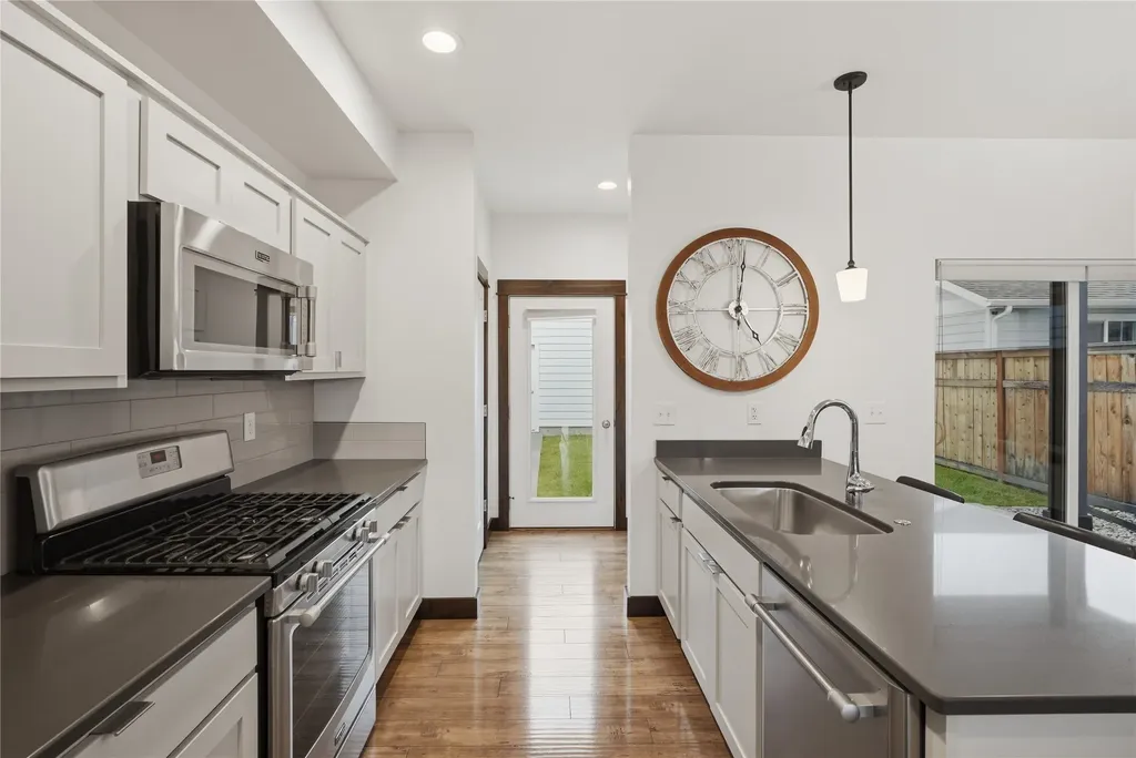 978 Rosa Way Bozeman MT 59718