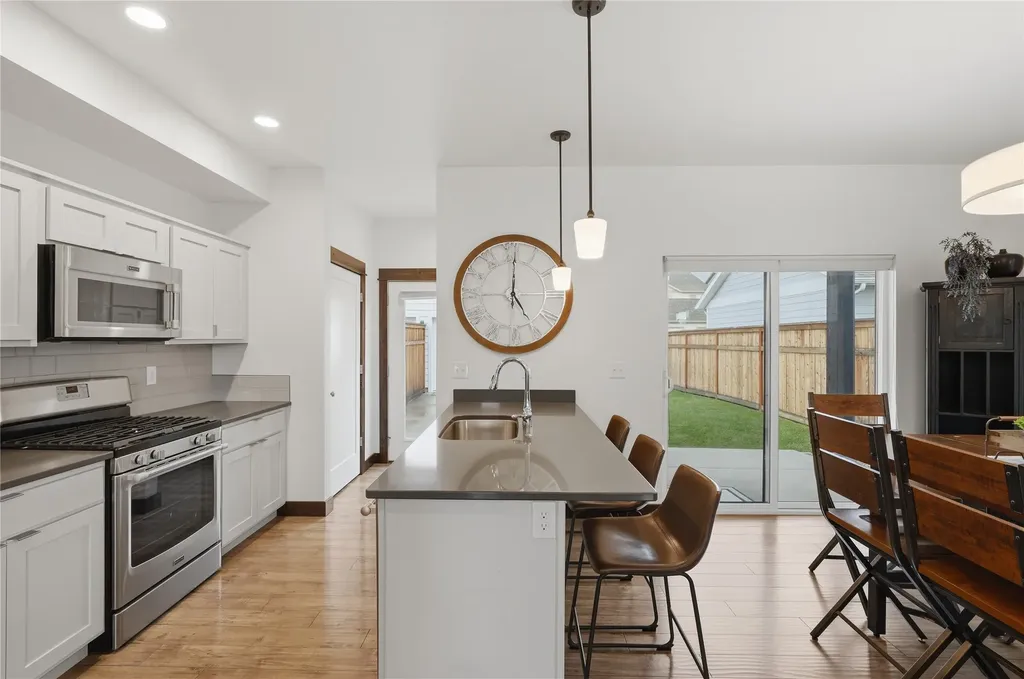 978 Rosa Way Bozeman MT 59718