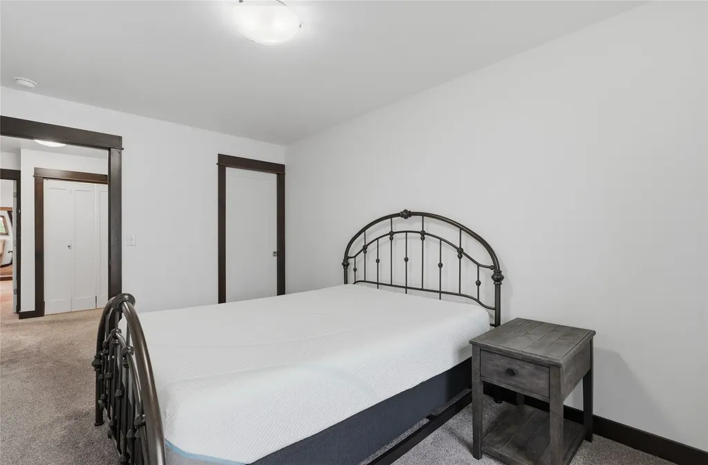 978 Rosa Way Bozeman MT 59718