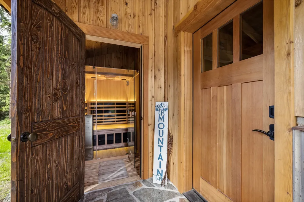 22704 Fatty Creek Road Bigfork MT 59911