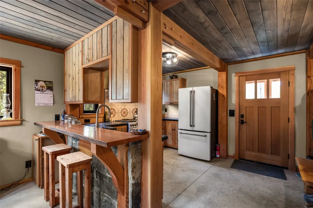 22704 Fatty Creek Road Bigfork MT 59911