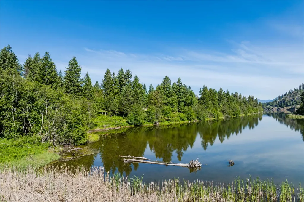 25 Riverfront Drive S Trout Creek MT 59874