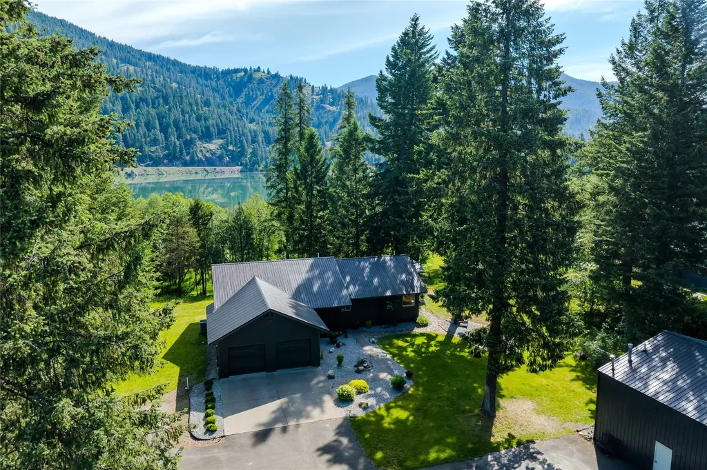 25 Riverfront Drive S Trout Creek MT 59874